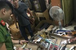 Thừa Thiên Huế: Bắt xe ô tô vận chuyển vũ khí và hàng hóa nhập lậu