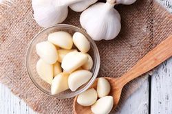 Những thực phẩm đại kỵ với tỏi, cần biết để khỏi 'mang họa'