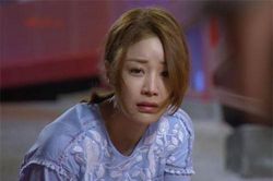 Nói dối chồng để đi du lịch cùng người tình, tôi ngã quỵ khi cửa phòng khách sạn bật mở lúc nửa đêm