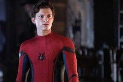 Bộ đồ Spider-Man yêu thích của Tom Holland là dễ sử dụng nhất trong…?