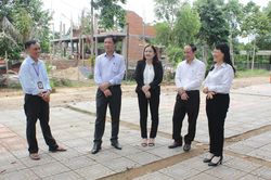 Phó Chủ tịch UBND tỉnh Hoàng Nam kiểm tra công tác chuẩn bị khai giảng