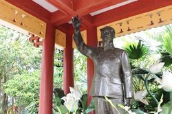 Hà Nội: Về Đồi 79 mùa Xuân, thăm tượng Bác Hồ bằng đồng đầu tiên