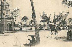 Sống chậm cuối tuần: Mùa mưa bão về trên phố