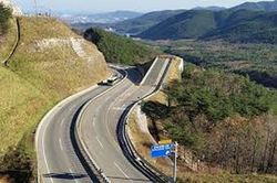 Điều ít biết về đường cứu nạn giúp ô tô mất phanh dừng bánh an toàn