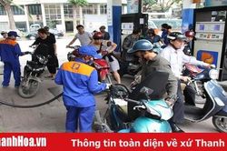 Tiếp tục giảm từ 15 giờ ngày 31-8, xăng RON95 còn 20.235 đồng