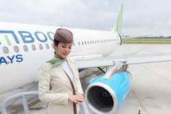 Bị khách quay lén, nữ tiếp viên hàng không vẫn xinh đẹp ngút ngàn