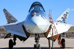 Soi loạt hình ảnh cận cảnh nhất của siêu tiêm kích Su-57