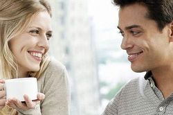 Chồng tôi đi quá xa trong quan hệ với đồng nghiệp