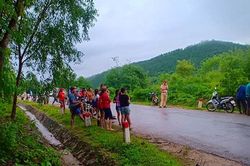 Xác định nhân thân của người đàn ông tử vong bên bụi tre