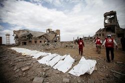 Saudi Arabia ném bom, thảm sát hơn 100 người ở nhà tù Yemen