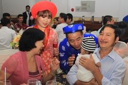 Những khoảnh khắc xúc động tại Lễ cưới tập thể của 100 đôi thanh niên, công nhân