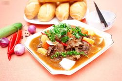 Bò hầm tiêu xanh - Món ngon khó cưỡng cho bữa cơm gia đình ngày nghỉ lễ