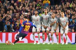 Messi hé lộ bí quyết hoàn thiện kỹ năng sút phạt