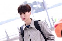Mặc kệ Goo Hye Sun giải nghệ, Ahn Jae Hyun vẫn bình thản quay phim mới: Knet phản ứng thế nào?