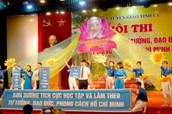 Học Bác 'lòng ta trong sáng hơn'