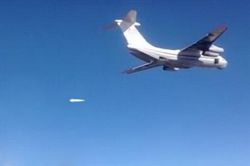 Mỹ không lo ngại khi Nga định tích hợp tên lửa siêu thanh Kh-47M2 Kinzhal cho Il-76