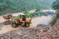 Mưa lớn trên diện rộng, Quảng Trị di dời khẩn cấp hàng trăm hộ dân