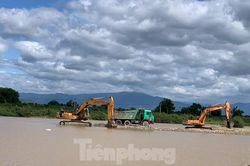 Ninh Thuận tạm dừng khai thác cát trên sông Dinh