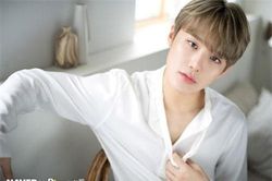 Mới 20 tuổi nhưng idol nam này đã dành cả nửa cuộc đời để làm thực tập sinh, cuối cùng cũng được debut