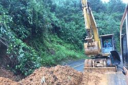 Kinh tế Xây dựng - Giao thông Khắc phục các điểm sạt lở trên đường Hồ Chí Minh