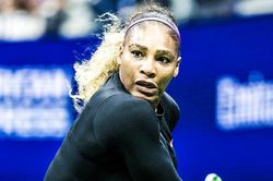 Serena Williams thắng chóng vánh tay vợt Trung Quốc