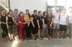 Bắt 'ổ bạc' quý bà giữa trung tâm thành phố