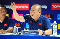 Người Thái cứ làm quá lên!