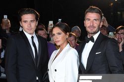 Gia đình David Beckham - Victoria hút sự chú ý trên thảm đỏ