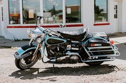 Harley-Davidson của 'ông hoàng nhạc Rock' bán 18 tỷ đồng