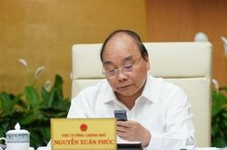 Thủ tướng Nguyễn Xuân Phúc cùng các thành viên Chính phủ nhắn tin ủng hộ người nghèo