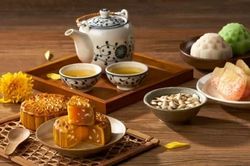 Chuyện tình mãnh liệt sau chiếc bánh trung thu