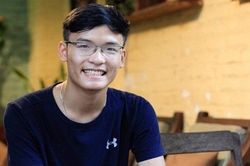 Chàng sinh viên năm cuối ĐH Ngoại thương Hà Nội giành Huy chương Đồng Excel thế giới