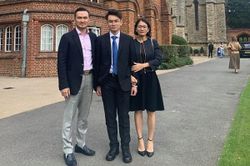 Chi Bảo viết tâm thư nhắn nhủ con trai du học tại Anh