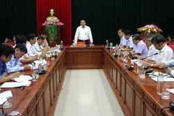 Thường trực Tỉnh ủy Quảng Trị giao ban với Bí thư cấp ủy, Chủ tịch UBND các huyện, thị xã, thành phố