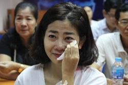 Diễn viên Mai Phương nhập viện vì bệnh ung thư phổi trở nặng