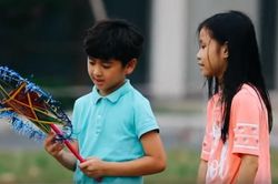 Đừng để sự cô đơn đến ngay từ lúc con mình còn là trẻ thơ