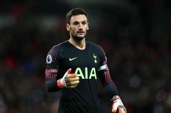 Mùa giải mới bắt đầu, đội trưởng Tottenham sớm 'tung cờ trắng'