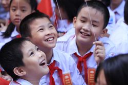 Gửi con ngày khai trường