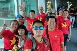 CĐV Việt Nam đổ bộ sang Thái, tuyên bố Việt Nam thắng 2-1