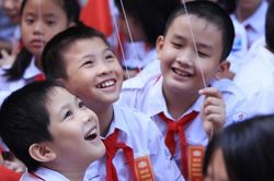 Xúc động ba điều cha nhắn gửi con trai trong ngày tựu trường