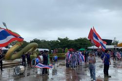 Việt Nam sẽ phải thủy chiến với Thái Lan do mưa lớn ở sân Thammasat