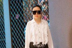 Phượng Chanel mặc đồ đen trắng tinh giản mà vẫn bị chê xấu