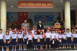 Chính trị - Xã hội An sinh xã hội Honda Huy Tuấn trao 170 mũ bảo hiểm cho học sinh Trường tiểu học An Cựu
