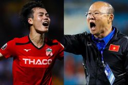 Ảnh chế 'con nào cha nấy' của cầu thủ và bố Park sau trận gặp Thái Lan