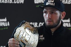 Khabib Nurmagomedov tái xuất: 'Đại bàng Nga' sẽ bỏ túi 6 triệu USD ở sự kiện UFC 242