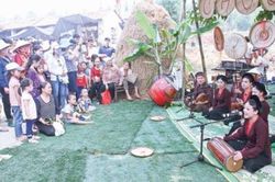 Công nghiệp văn hóa Việt Nam: Thiếu & Đủ!