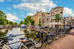 Amsterdam - thành phố của những nuối tiếc