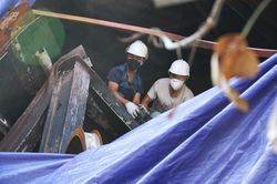 Yêu cầu Công ty Rạng Đông xây bờ be quanh nhà máy