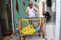 Tự chế 'xe cứu hỏa', người đàn ông kể phút dập cháy 1 mình ở Đà Nẵng