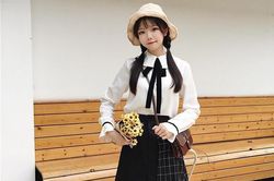 Những kiểu váy giúp nữ sinh không bị thầy cô mắng khi đi học